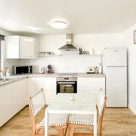 Апартаменты Very Private Luxury1 Bed Casita 5 Minutes Walk To Marina *